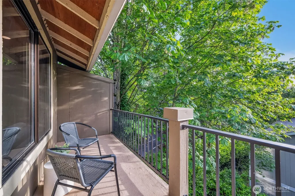 11701 100th Avenue NE Kirkland WA 98034