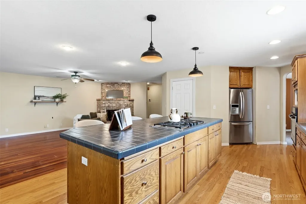 12317 NE 44th Avenue Vancouver WA 98686