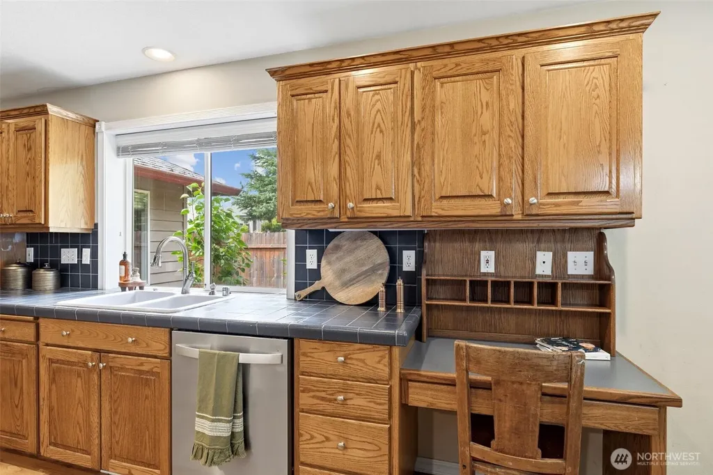 12317 NE 44th Avenue Vancouver WA 98686
