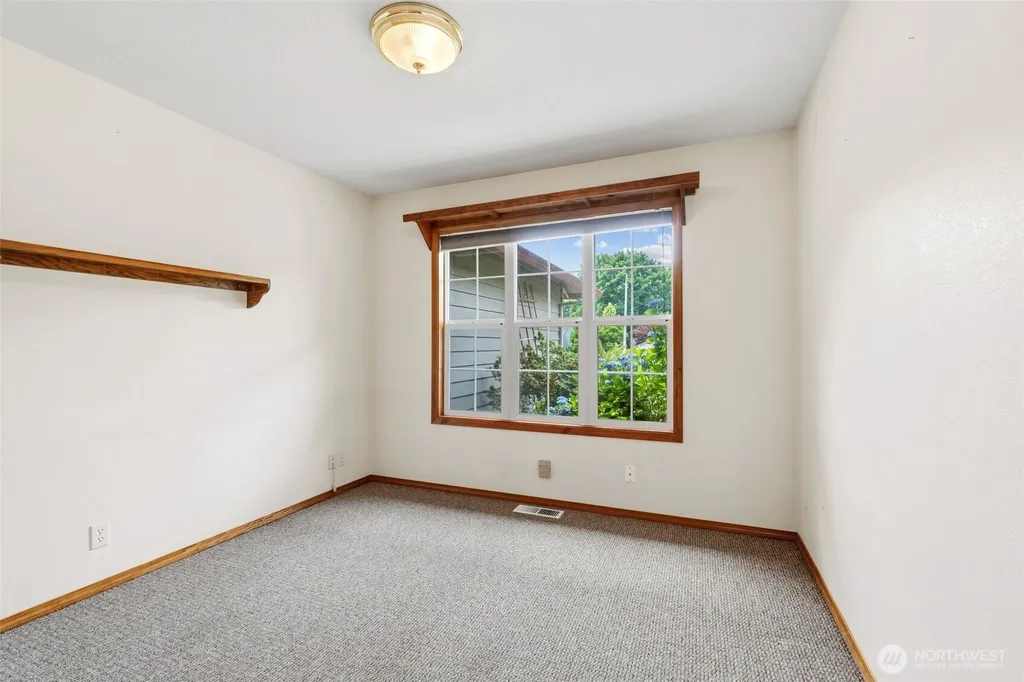 12317 NE 44th Avenue Vancouver WA 98686