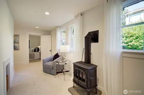 2112 N 132nd Street Seattle WA 98133