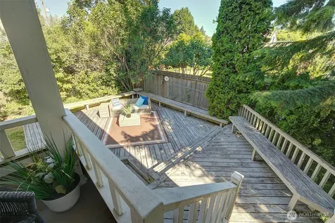 2112 N 132nd Street Seattle WA 98133