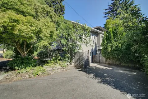 2112 N 132nd Street Seattle WA 98133