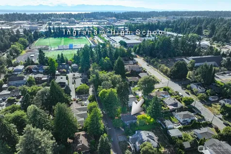 2112 N 132nd Street Seattle WA 98133