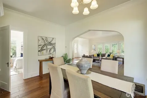 2112 N 132nd Street Seattle WA 98133