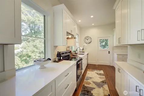 2112 N 132nd Street Seattle WA 98133
