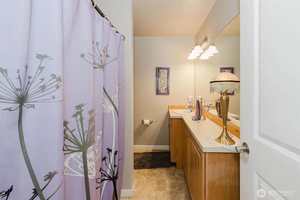 221 Farragut Avenue Port Orchard WA 98366