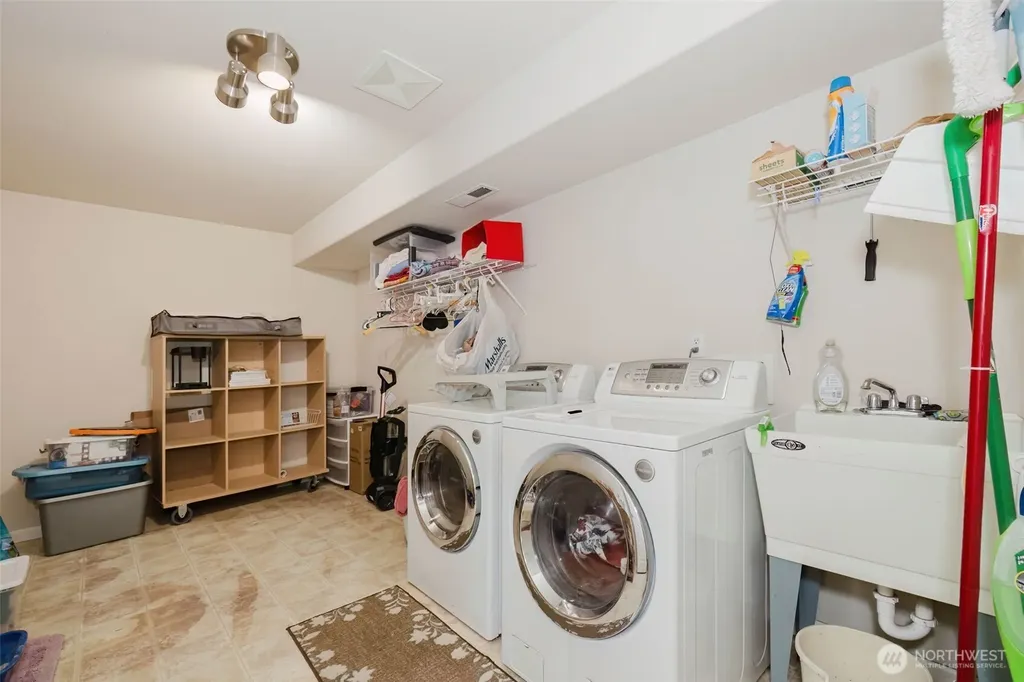 221 Farragut Avenue Port Orchard WA 98366