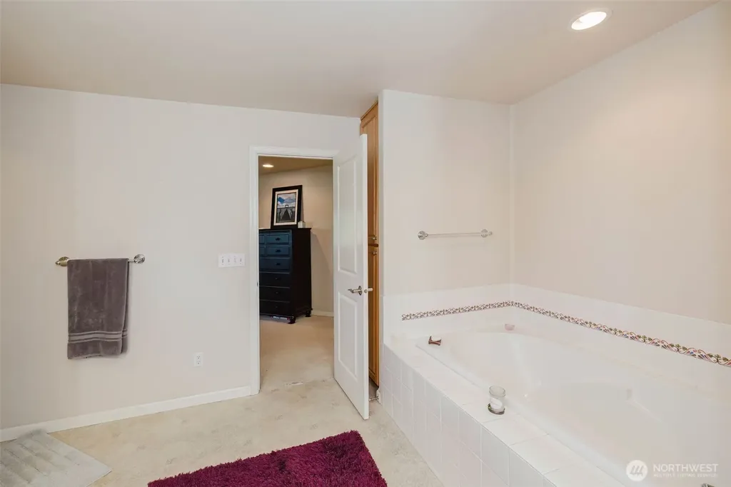 221 Farragut Avenue Port Orchard WA 98366