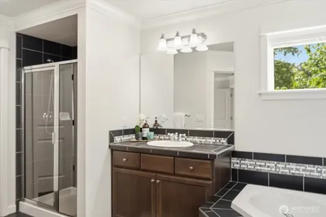 12102 NE 174th Street Bothell WA 98011