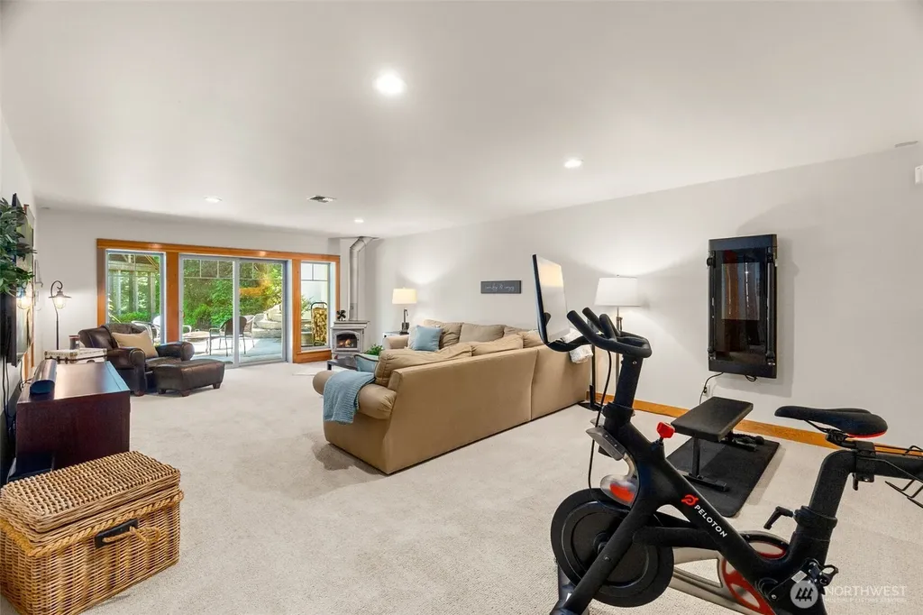 11500 Weisenberger Road SE Rainier WA 98576