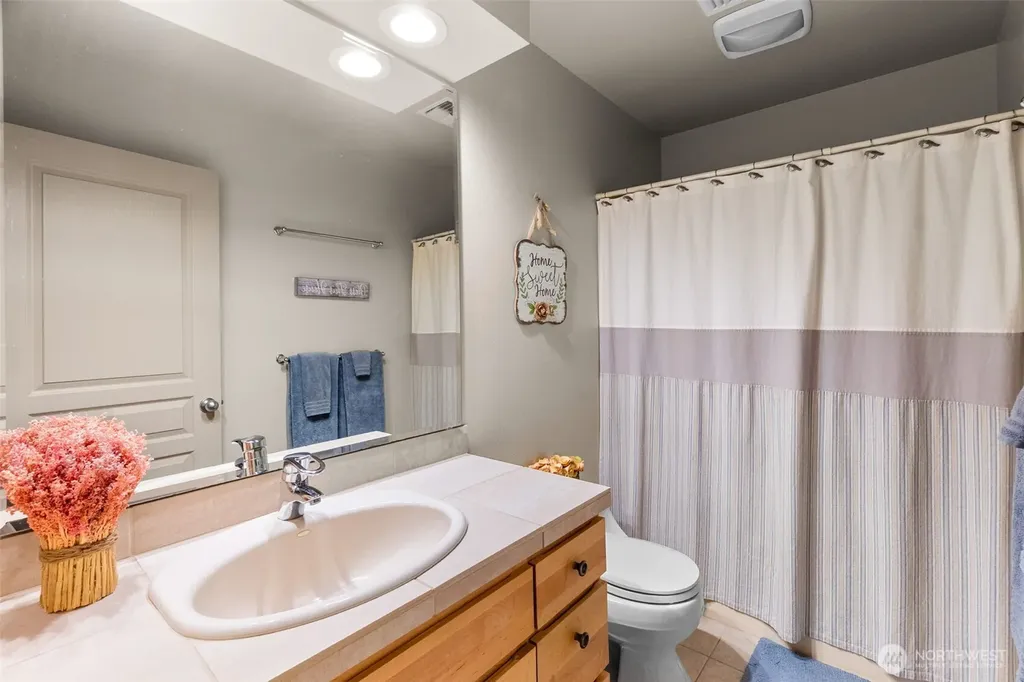 11500 Weisenberger Road SE Rainier WA 98576