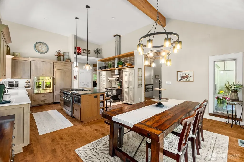 11500 Weisenberger Road SE Rainier WA 98576
