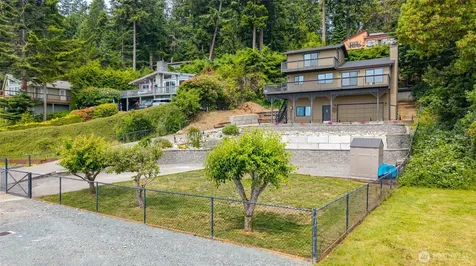 2123 Stoney Beach Lane Oak Harbor WA 98277