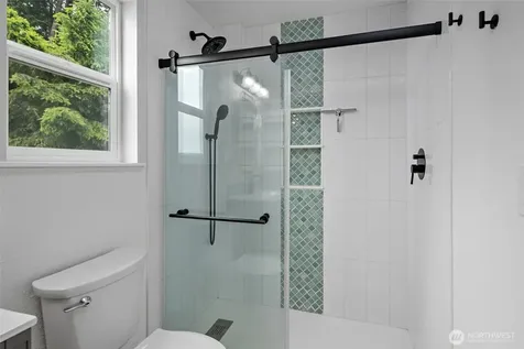 2123 Stoney Beach Lane Oak Harbor WA 98277
