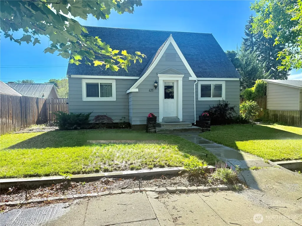411 Ash Street S Omak WA 98841