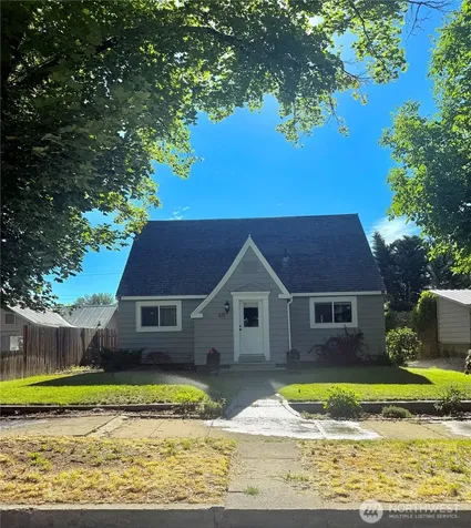 411 Ash Street S Omak WA 98841