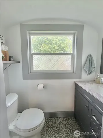 411 Ash Street S Omak WA 98841