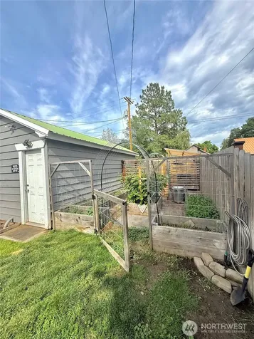 411 Ash Street S Omak WA 98841