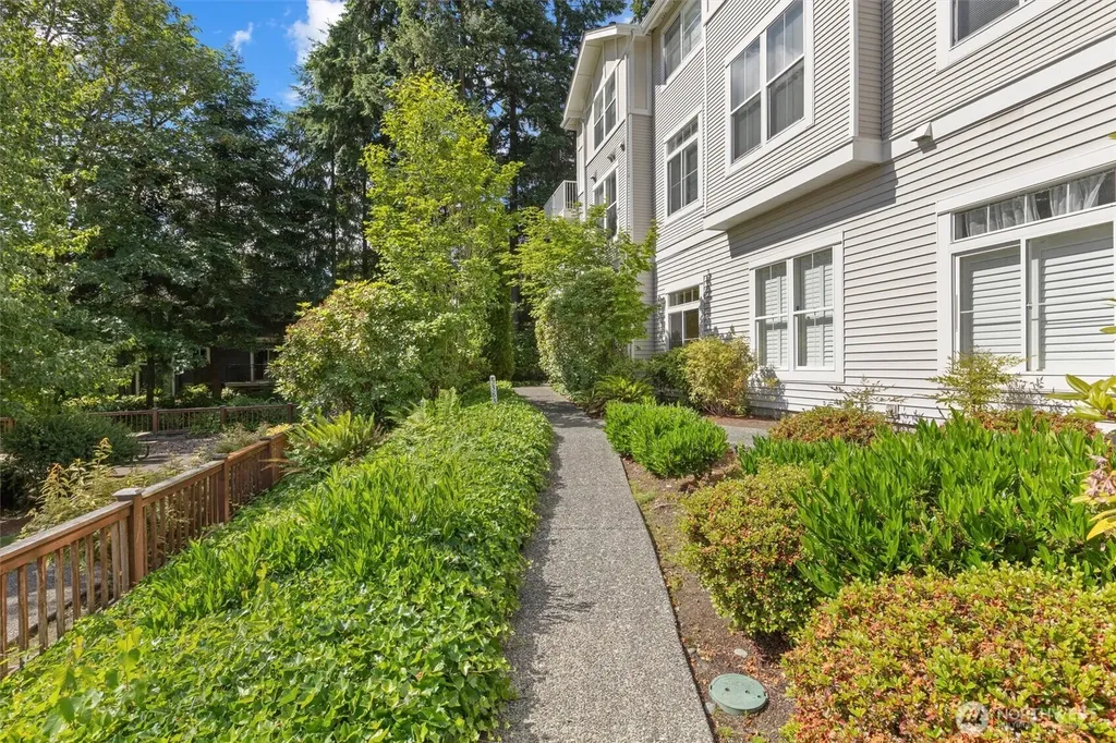 5383 164th Street SE Bellevue WA 98006