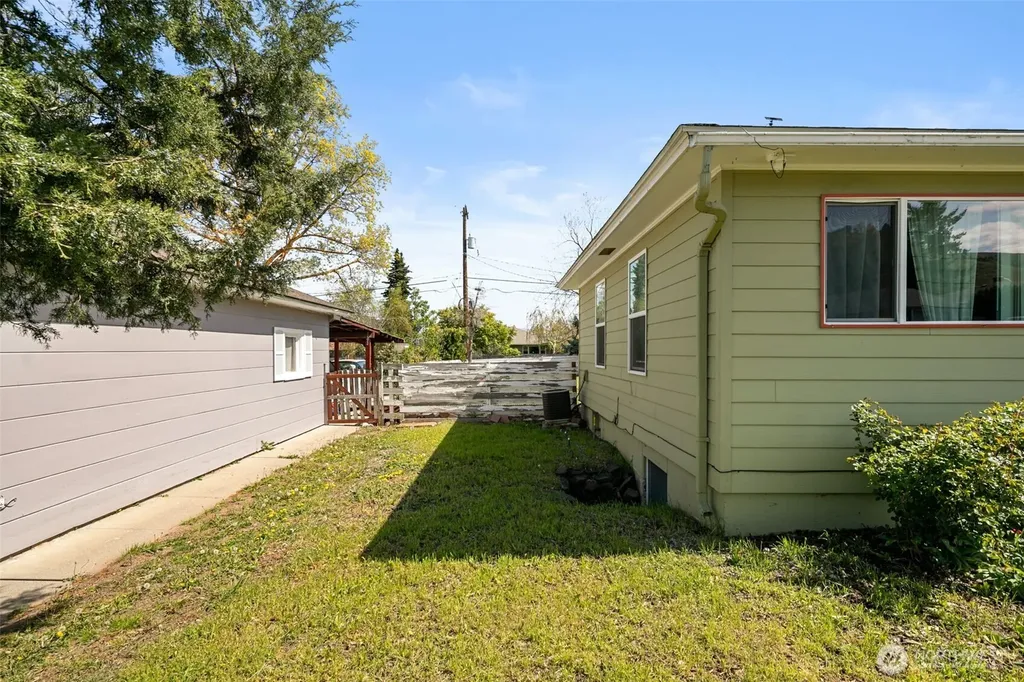 1119 Fuller Street Wenatchee WA 98801
