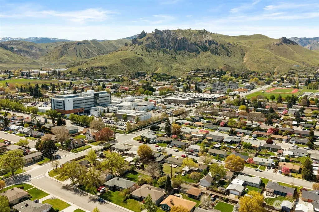 1119 Fuller Street Wenatchee WA 98801