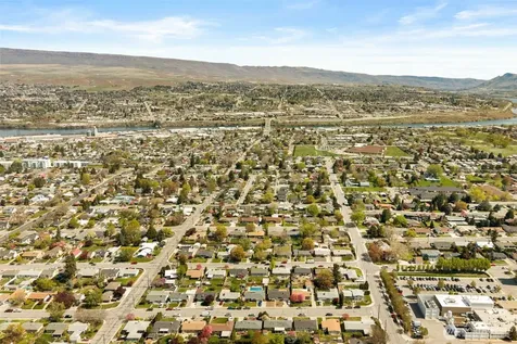 1119 Fuller Street Wenatchee WA 98801
