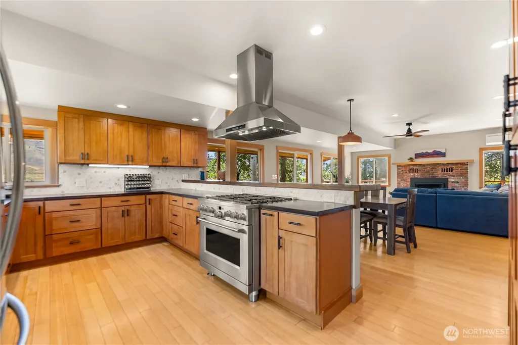 29 Signal Hill Road Twisp WA 98856