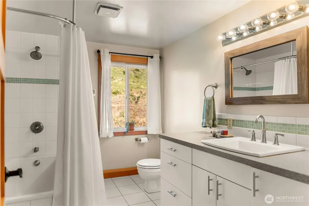 29 Signal Hill Road Twisp WA 98856