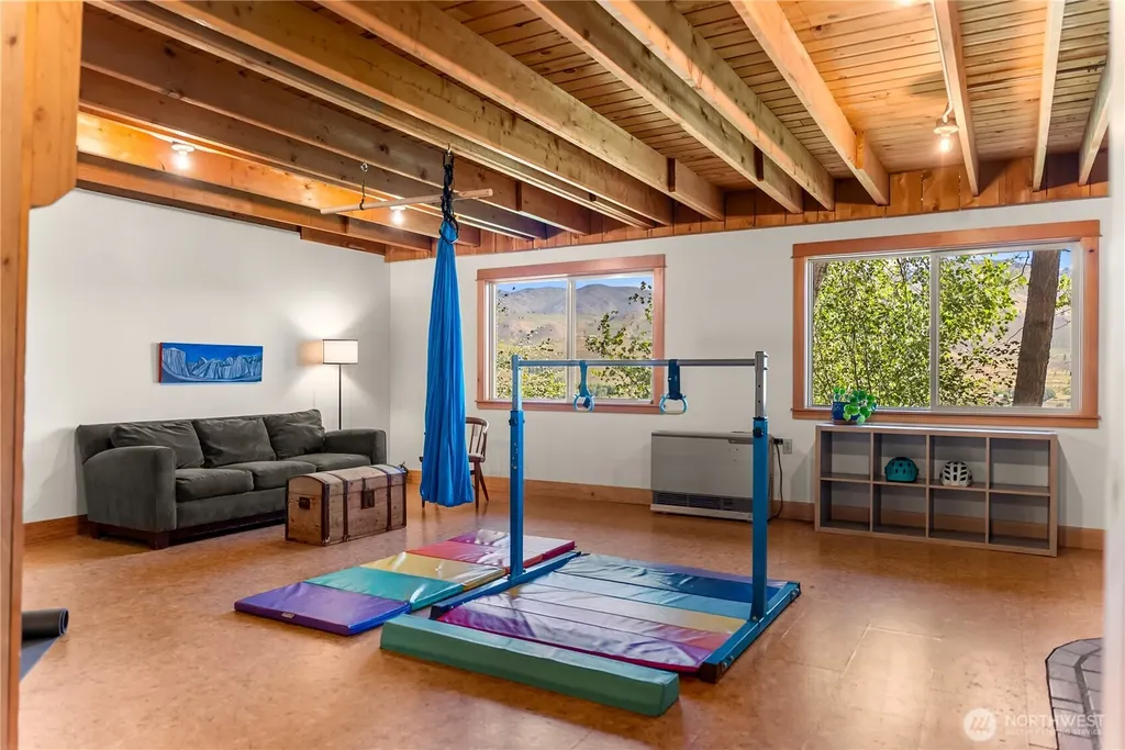 29 Signal Hill Road Twisp WA 98856