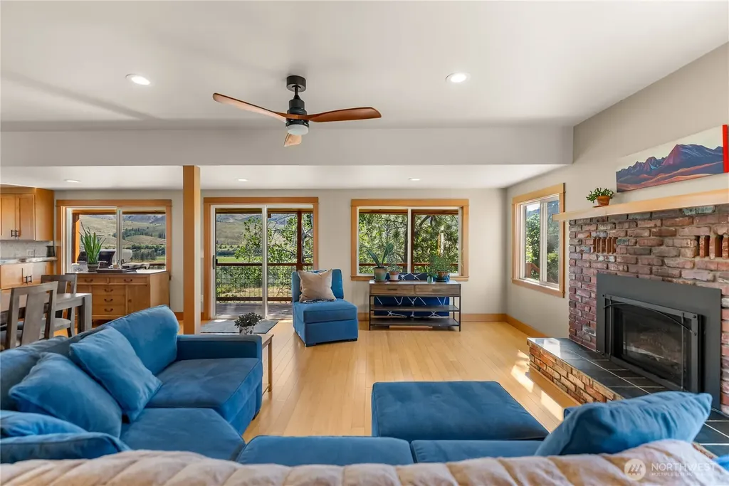 29 Signal Hill Road Twisp WA 98856