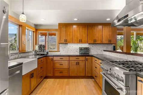 29 Signal Hill Road Twisp WA 98856