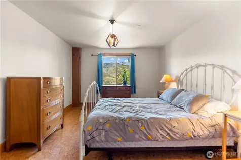 29 Signal Hill Road Twisp WA 98856