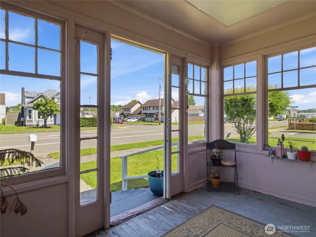 1003 W Market Street Aberdeen WA 98520