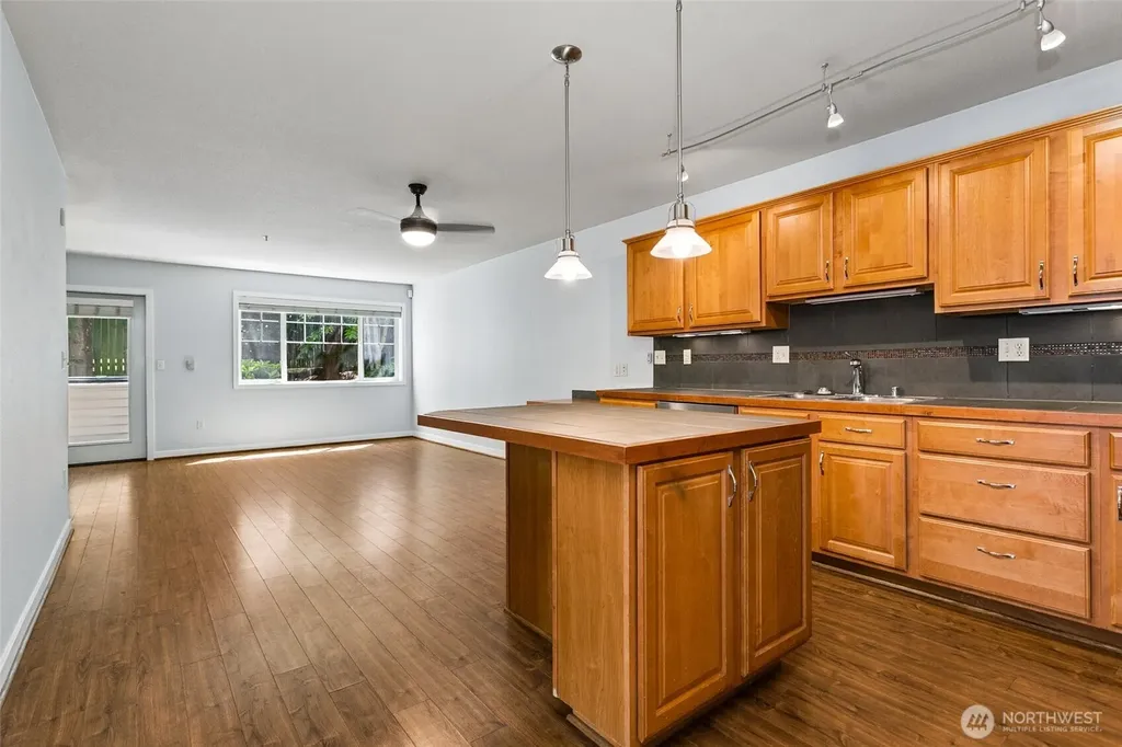 13421 97th Avenue E Puyallup WA 98373