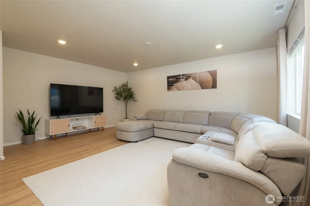 1025 15th Avenue Sultan WA 98294