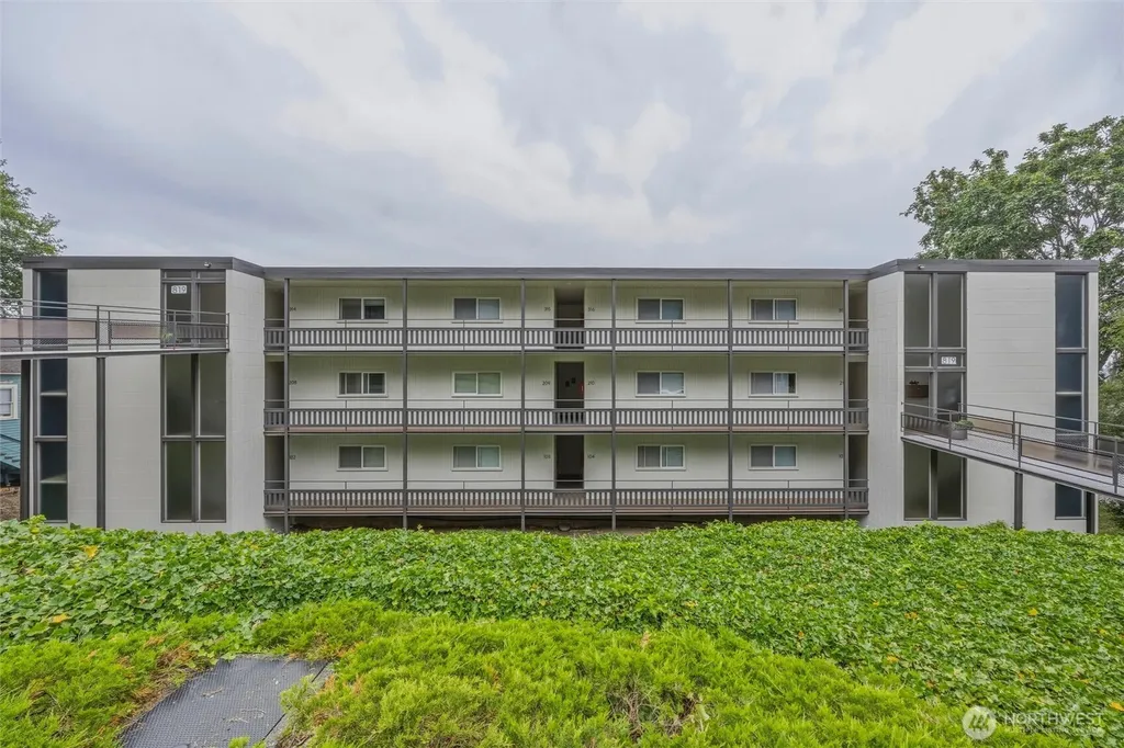 819 High Street W Bellingham WA 98225
