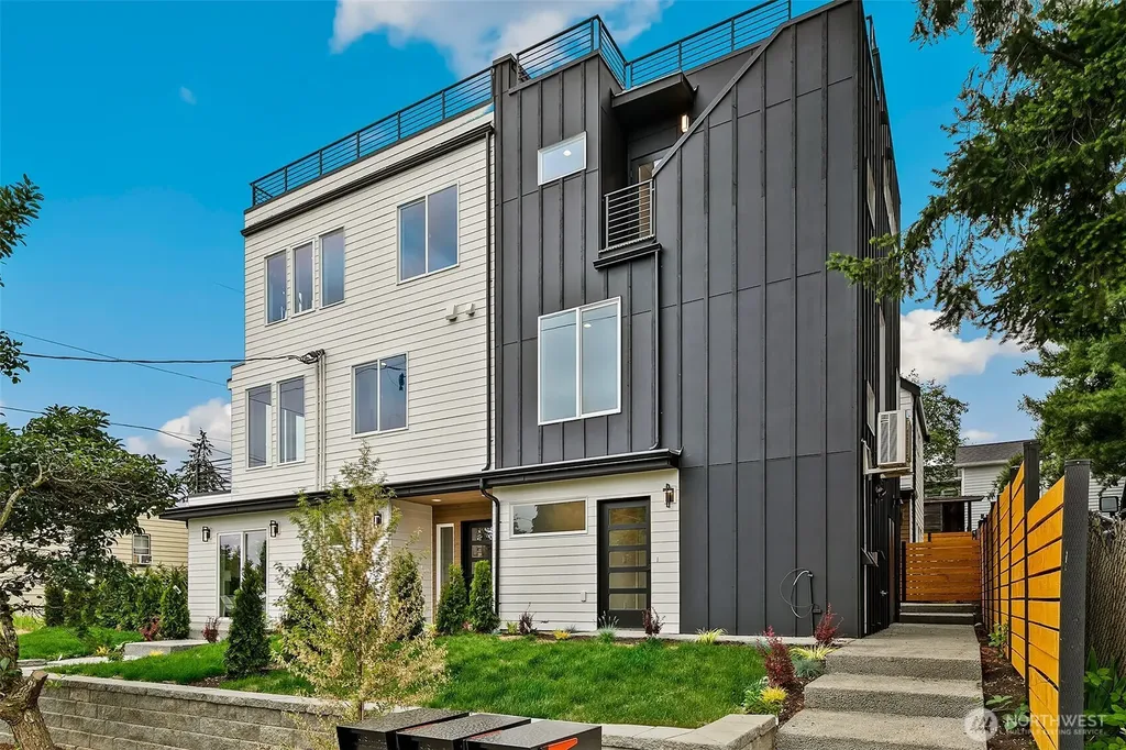 9813 Linden Avenue N Seattle WA 98103