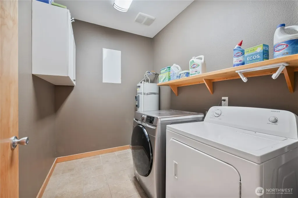 2487 Redwood Avenue Longview WA 98632
