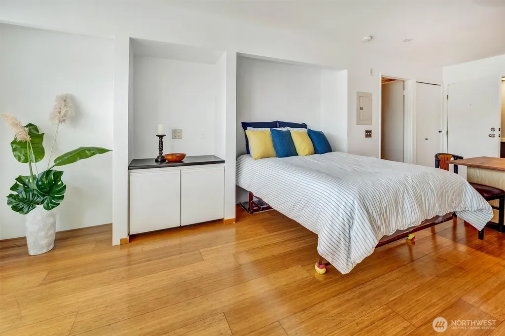 211 Summit Avenue E Seattle WA 98102