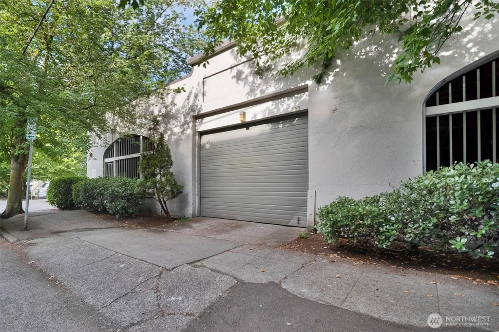 211 Summit Avenue E Seattle WA 98102