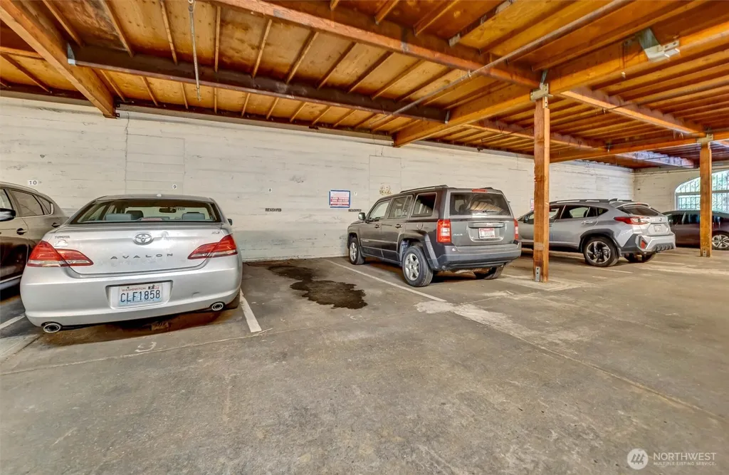 211 Summit Avenue E Seattle WA 98102