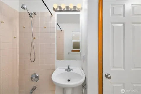 8823 Delridge Way SW Seattle WA 98106