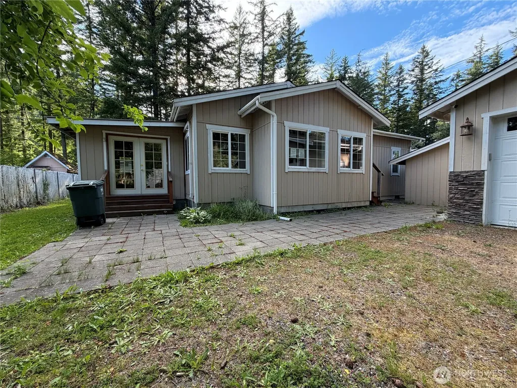 8595 Golden Valley Drive Maple Falls WA 98266