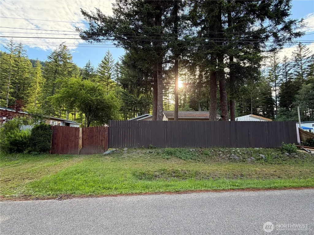 8595 Golden Valley Drive Maple Falls WA 98266