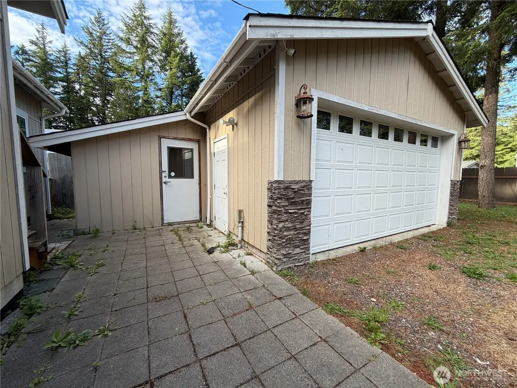 8595 Golden Valley Drive Maple Falls WA 98266