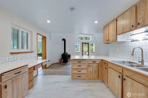 16412 38th Avenue E Tacoma WA 98446