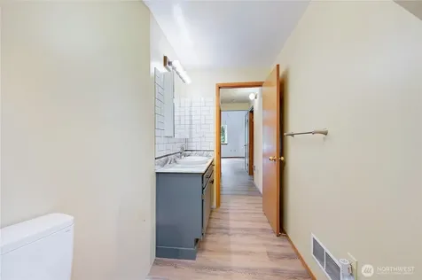 16412 38th Avenue E Tacoma WA 98446