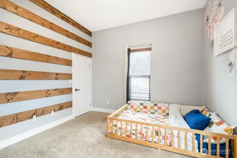 102 W Anderson Street Elma WA 98541