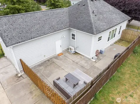 102 W Anderson Street Elma WA 98541